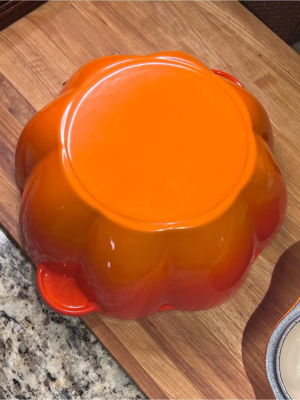 Le Creuset Flame (Orange) Pumpkin Cocotte Dutch Oven ECI 2QT 1.9L with 2 knobs